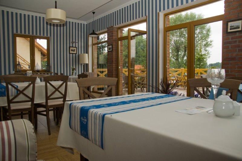Sloneczny Port Bed and Breakfast Mikołajki Buitenkant foto