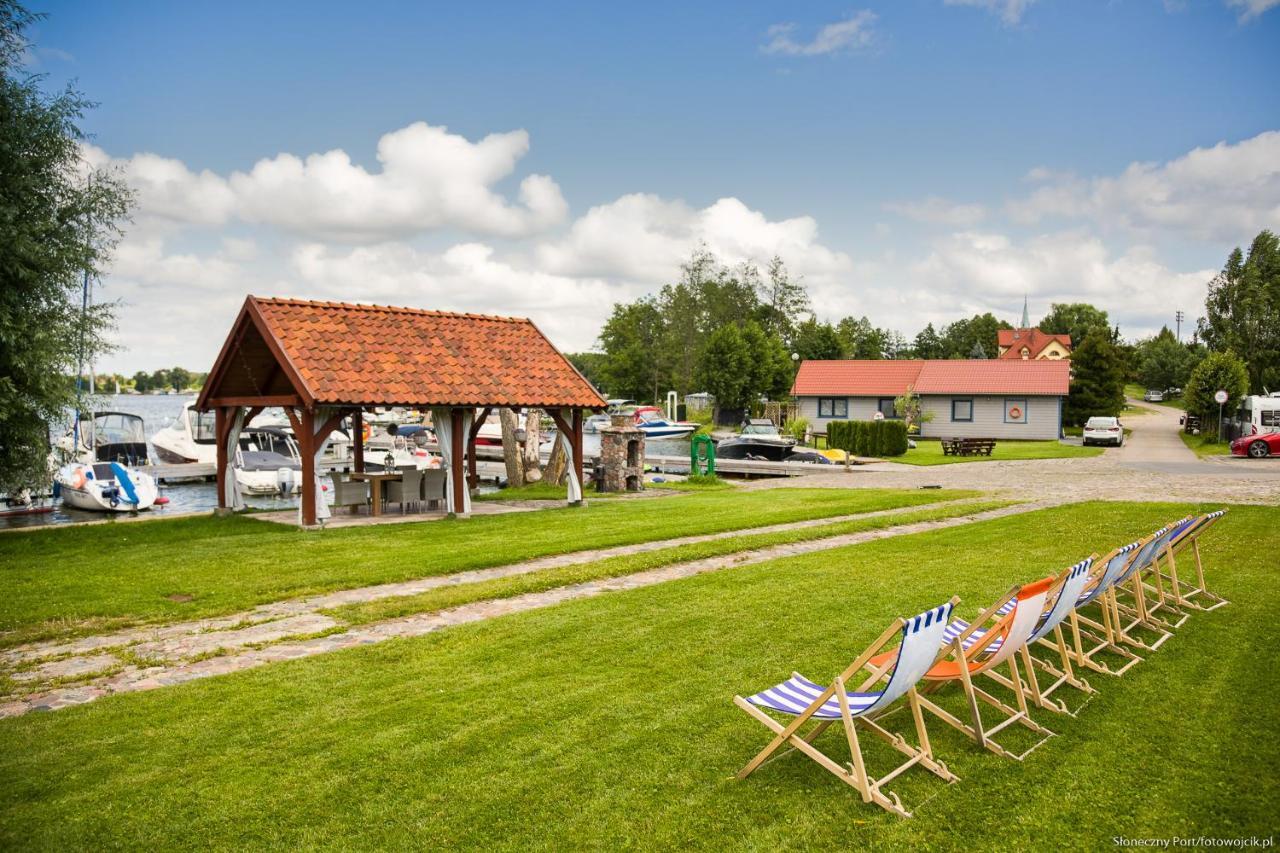 Sloneczny Port Bed and Breakfast Mikołajki Buitenkant foto